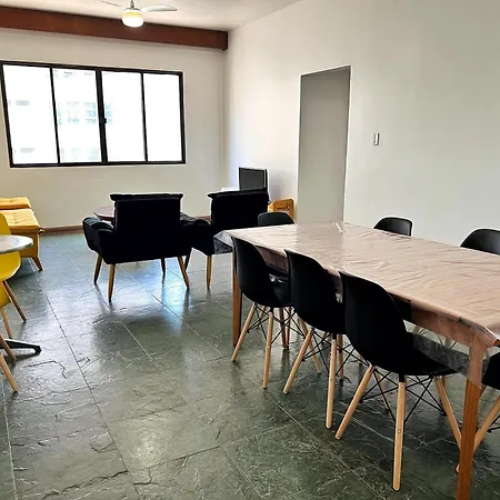Apartamento 4 quartos, 3 banheiros, vista para o mar Pitangueiras, sacada, 1 vaga de garagem, apenas 50 metros do mar-3