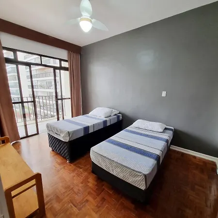 Apartamento 4 quartos, 3 banheiros, vista para o mar Pitangueiras, sacada, 1 vaga de garagem, apenas 50 metros do mar-2